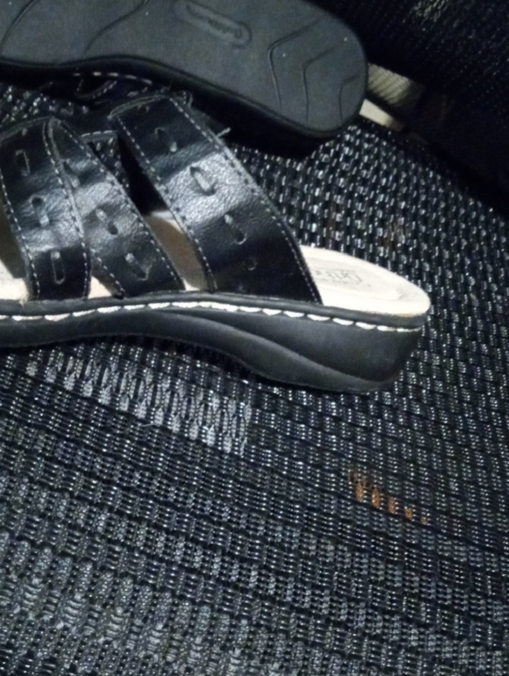 croft & barrow Black Multi-Strap Ortholite Slide Sandals - Picture 10 of 14